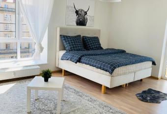 Luxury 3-room Apartment has Balcony rooms