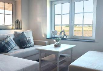 Ostwind allows 18 year olds to book a room