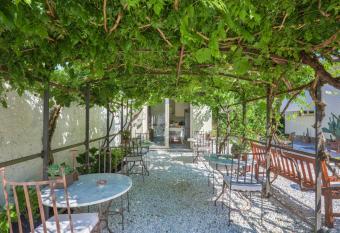 I Levrieri b&b has Balcony rooms