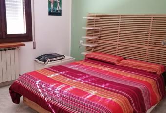 Casa Dolce Casa - Appartamento a Porto Viro allows 18 year olds to book a room