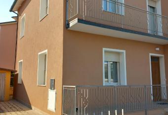 Casa Travaglini has Balcony rooms