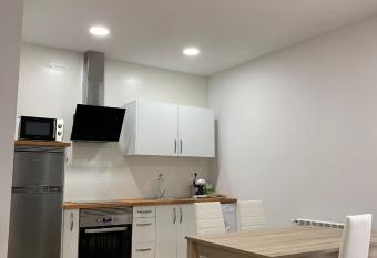 Casti  eiras Street 2 has Balcony rooms