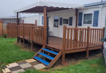 Camping les Ollivaud has Balcony rooms