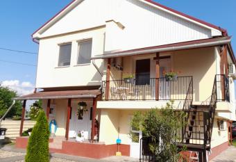 Napsug  r vend  gh  z has Balcony rooms