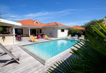 26 ppl heated pool petanque strip Bassin Arcachon has Balcony rooms