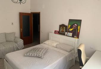 Accogliente appartamento centro [Trasporti vicini] has Balcony rooms