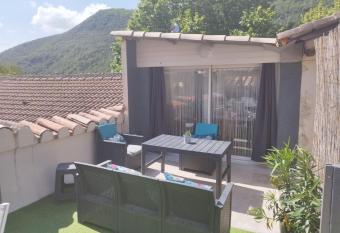 Charmant Appart cosy + terrasse has Balcony rooms