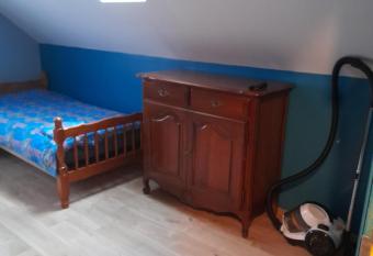 Maison au calme centre ville has Balcony rooms