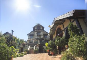 VILA STASEA has Balcony rooms