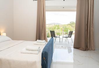 ALLAGIANNIS GROUP APARTMENTS has Balcony rooms