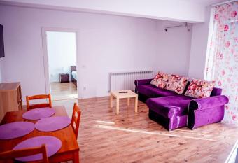 Apartament modern has Balcony rooms