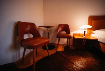 YURA vila   eladn   has Balcony rooms