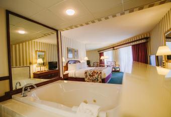 Bayshore Resort has Balcony rooms