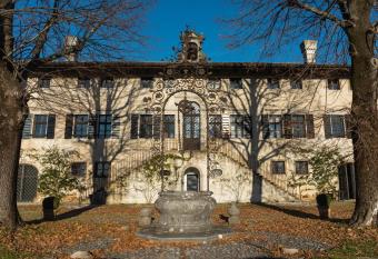 Villa Ottelio de Carvalho has Balcony rooms
