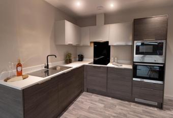 K2 Apartment 2 Bed allows 18 year olds to book a room