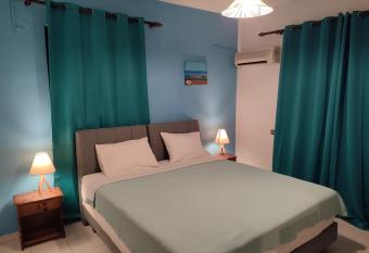 Dolphin allows 18 year olds to book a room