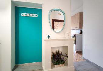 Sole Paola has Balcony rooms