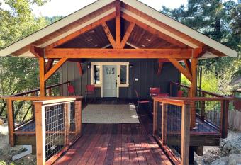 Avenue of the Giants Pepperwood Place (#2) has Balcony rooms