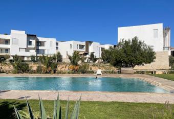 Appart Studio acc  s Piscine Tamourrit Taghazout Bay has Balcony rooms