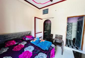 Gayatri Homestay has Balcony rooms