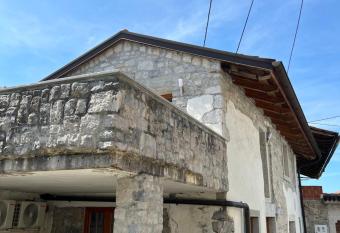 Guesthouse 45 has Balcony rooms