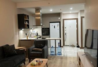 TUAL Istanbul Deluxe apartment - European side has rooms with a private hot tub