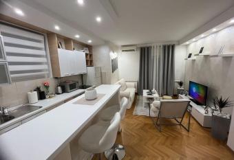 ML lux has Balcony rooms