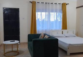 Mimmo stays allows 18 year olds to book a room