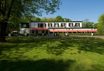 Nol in  t Bosch has Balcony rooms