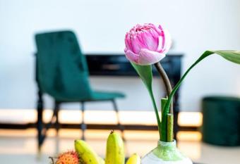 Bodee Corner has Smoking/Balcony rooms