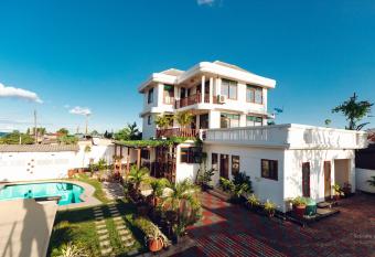 The Vatican Experience has Balcony rooms
