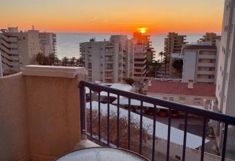Sea-view 3-bedroom apartment near Alicante has Balcony rooms