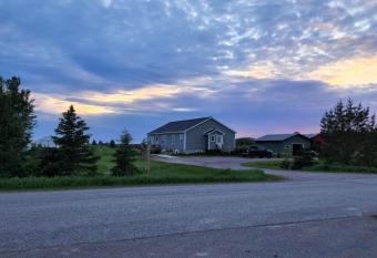 Hot tub, fire pit, BBQ grill, infrared sauna has rooms with a private hot tub