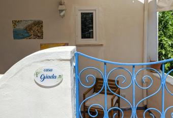 Casa Giada has Balcony rooms