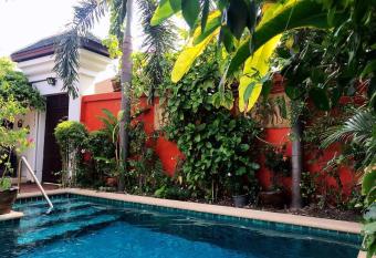 Pattaya Jomtien View Talay 2 bedroom cozy villa allows 18 year olds to book a room