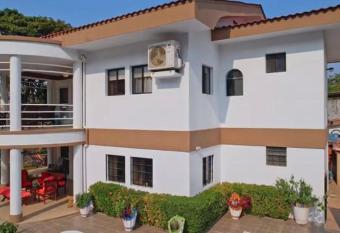 Villa Cooper 100 metros de la Playa en San Juan del Sur has Balcony rooms