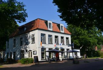 Hotel Jans has Balcony rooms