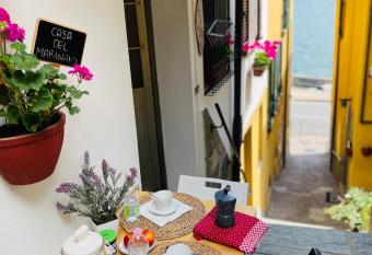 Casa del Marinaio has Balcony rooms
