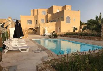 Farmhouse Villa with Large Pool and Garden in Gozo has Balcony rooms