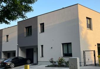 Luxuri  ses Ferienhaus n  he Kattowitz has Balcony rooms