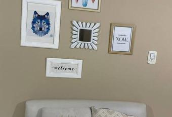 C  modo y cerca de todo allows 18 year olds to book a room