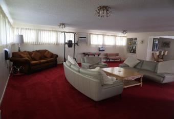 Empty Nest 50s retro home allows 18 year olds to book a room