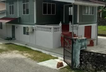 Kurnia Homestay has Balcony rooms