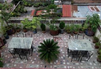 Hotel Sweet Dreams thamel kathmandu allows 18 year olds to book a room