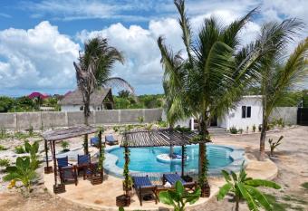 BABSI PARADISE has Balcony rooms