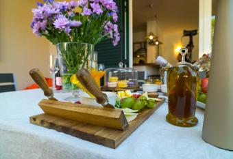 Apartman Oliva has Balcony rooms