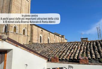 Blue Z   Albina Apartments has Balcony rooms