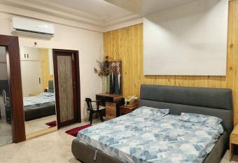 Parn Kuteer (Seema s Place) has Balcony rooms