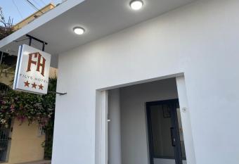 FILYS HOTEL allows 18 year olds to book a room