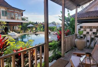 Spaces Bali allows 18 year olds to book a room
